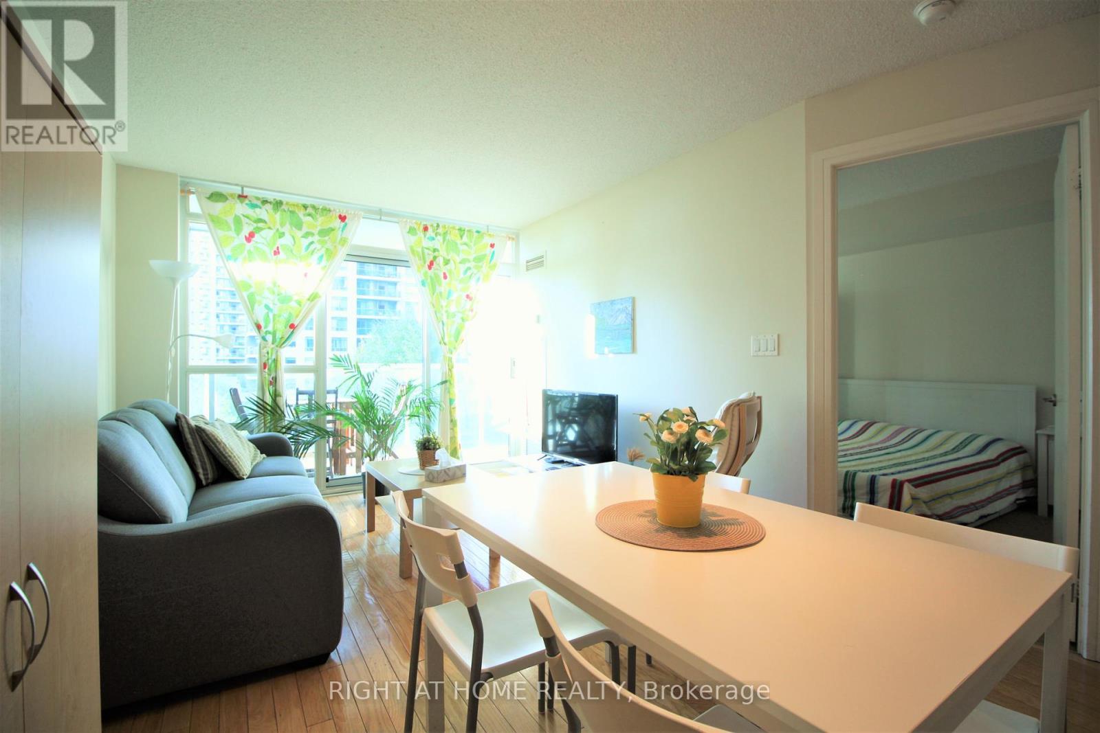406 - 16 Harrison Garden Boulevard, Toronto, Ontario  M2N 7J6 - Photo 12 - C13165768