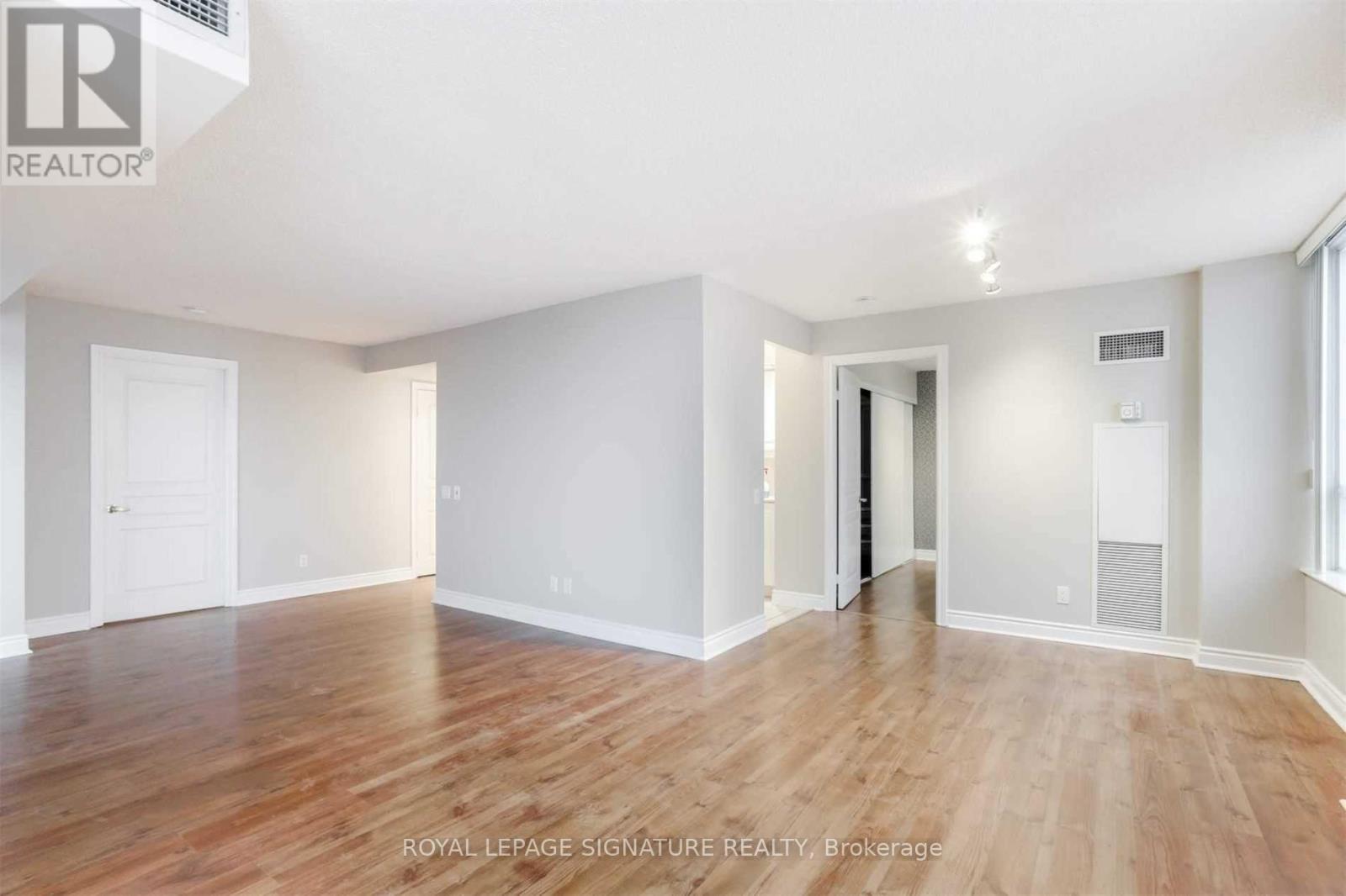 719 - 15 Northtown Way, Toronto, Ontario  M2N 7A2 - Photo 4 - C13165782