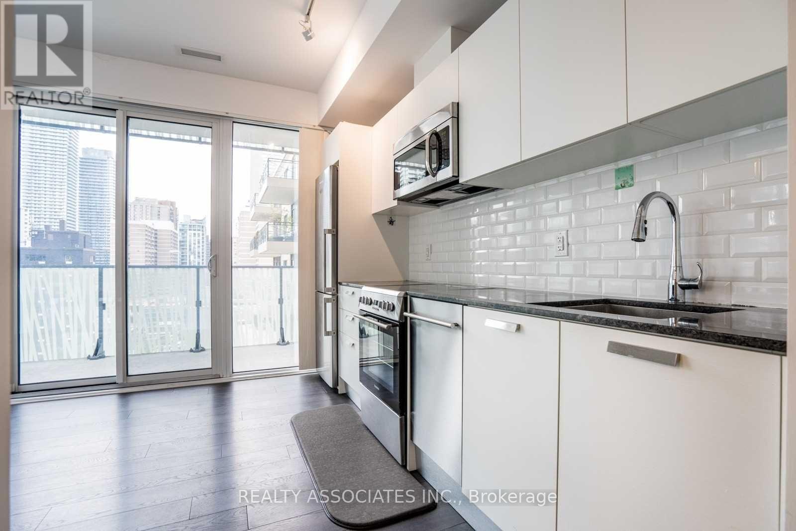 1304 - 42 Charles Street E, Toronto, Ontario  M4Y 1T4 - Photo 3 - C13165820