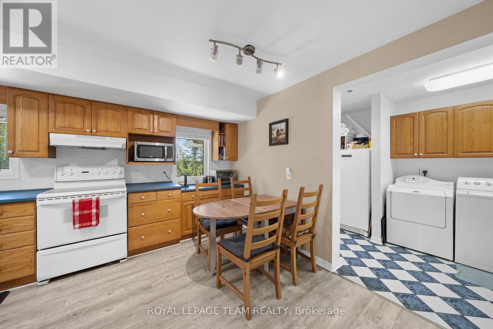 3383 Elizabeth Street, Ottawa, Ontario  K0A 2W0 - Photo 11 - X13165840