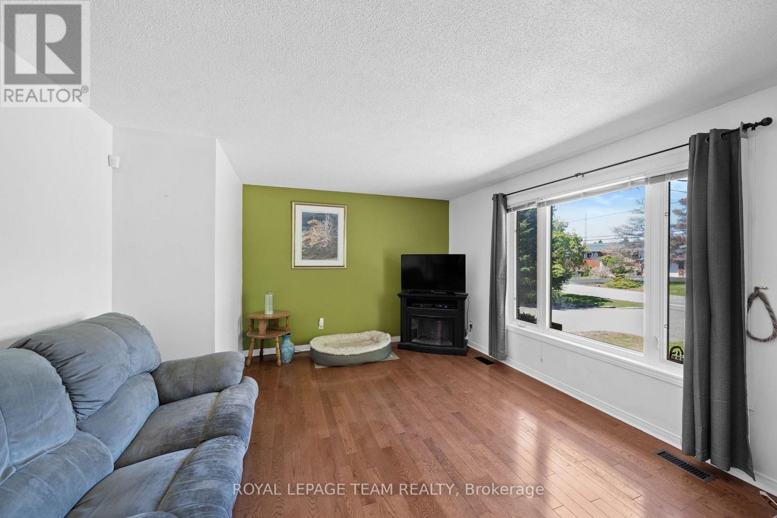 3383 Elizabeth Street, Ottawa, Ontario  K0A 2W0 - Photo 6 - X13165840