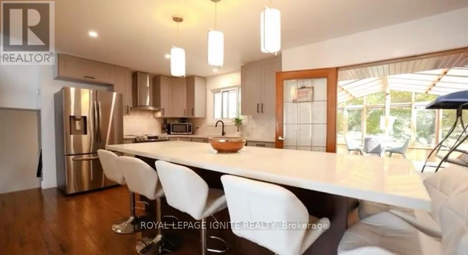 229 Liberty Street N, Clarington, Ontario  L1C 2M6 - Photo 2 - E13165746