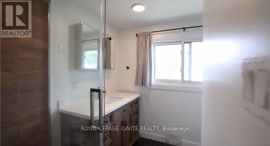 229 Liberty Street N, Clarington, Ontario  L1C 2M6 - Photo 7 - E13165746