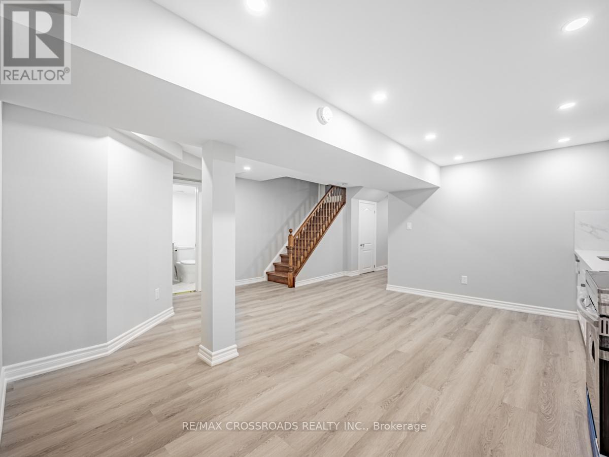 59 Bonnydon Crescent, Toronto, Ontario  M1B 5X2 - Photo 10 - E13165836