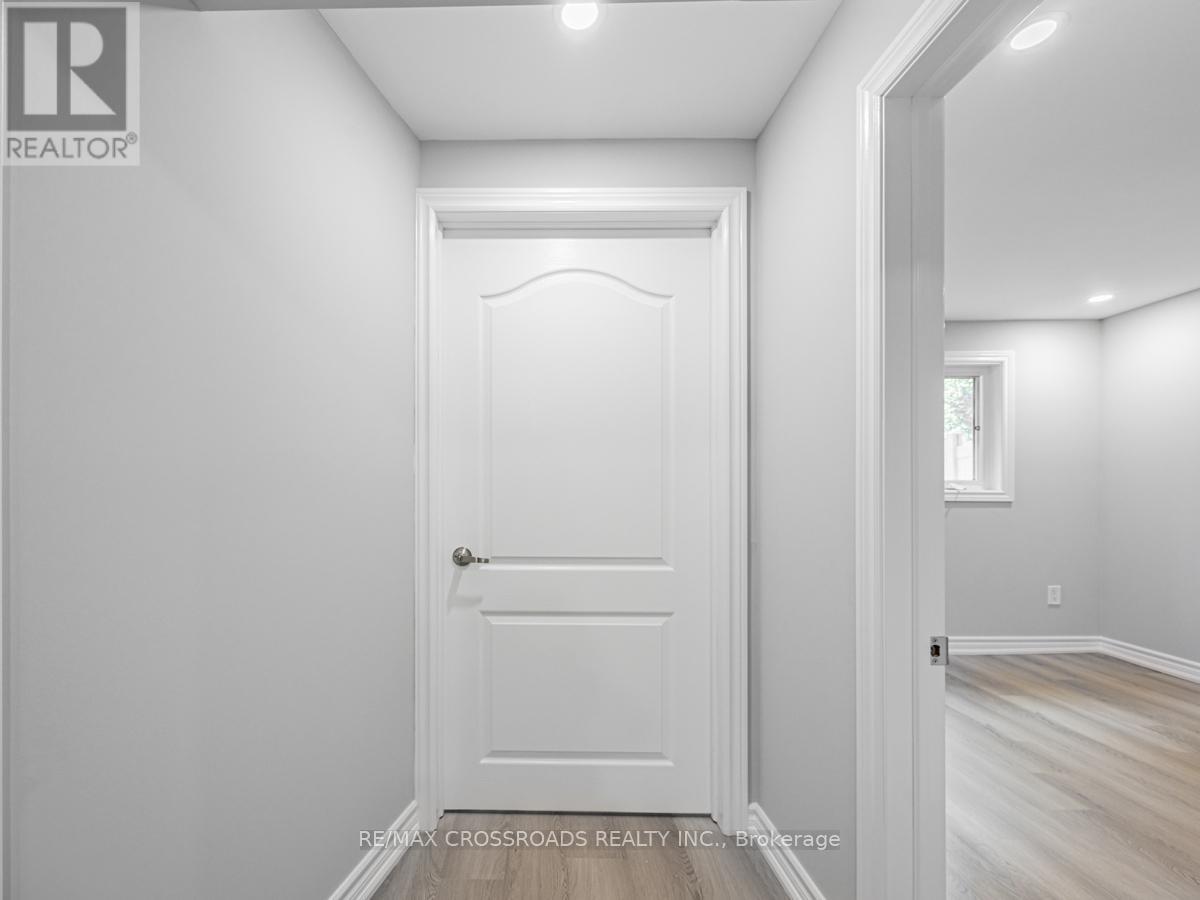 59 Bonnydon Crescent, Toronto, Ontario  M1B 5X2 - Photo 5 - E13165836