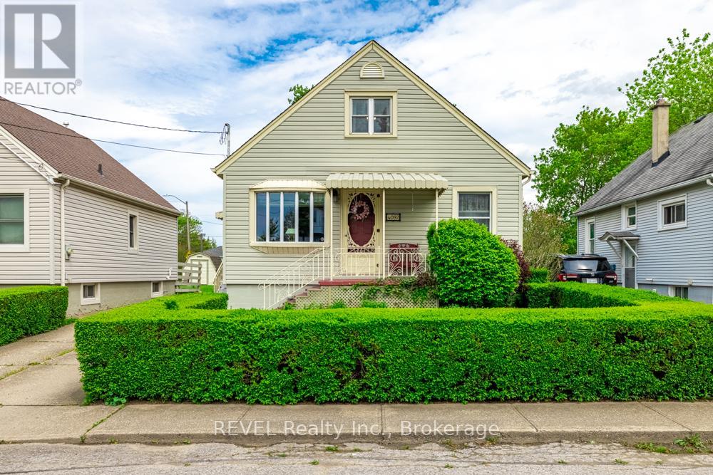 4092 Acheson Avenue, Niagara Falls (Downtown), Ontario  L2E 3L9 - Photo 1 - X13165756