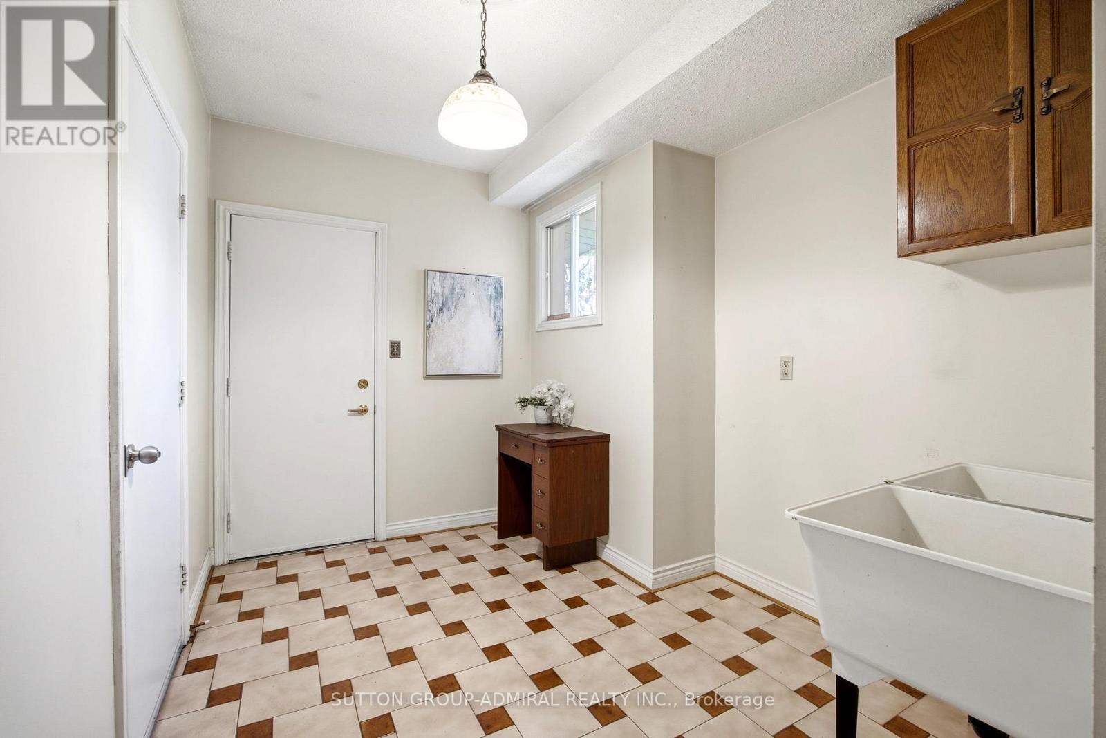 108 Benjamin Drive, Vaughan (East Woodbridge), Ontario  L4L 1H9 - Photo 16 - N13165826