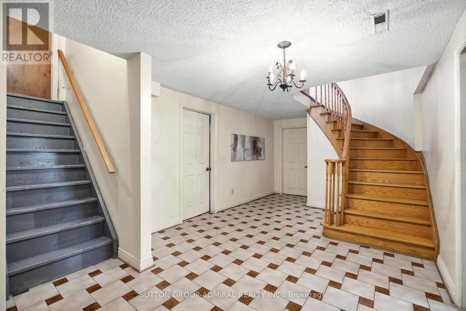 108 Benjamin Drive, Vaughan (East Woodbridge), Ontario  L4L 1H9 - Photo 25 - N13165826