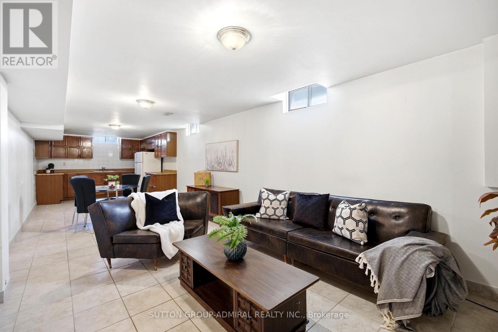 108 Benjamin Drive, Vaughan (East Woodbridge), Ontario  L4L 1H9 - Photo 26 - N13165826