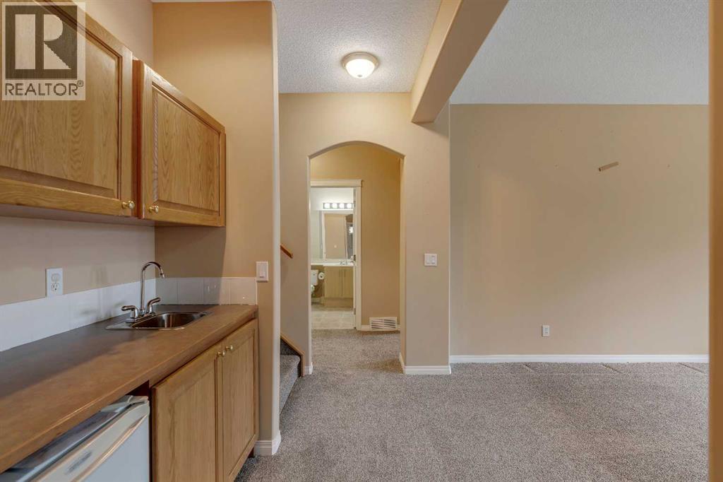 56 Royal Abbey Rise Nw, Calgary, Alberta  T3G 4Y5 - Photo 40 - A2305112