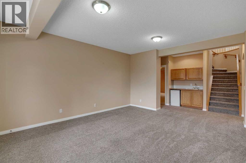 56 Royal Abbey Rise Nw, Calgary, Alberta  T3G 4Y5 - Photo 37 - A2305112