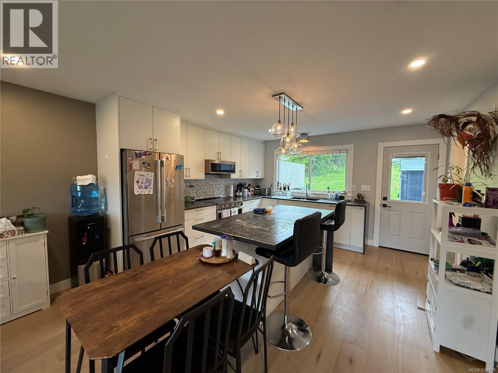 9572 Carnarvon Pl, Port Hardy, British Columbia  V0N 2P0 - Photo 6 - 1037878