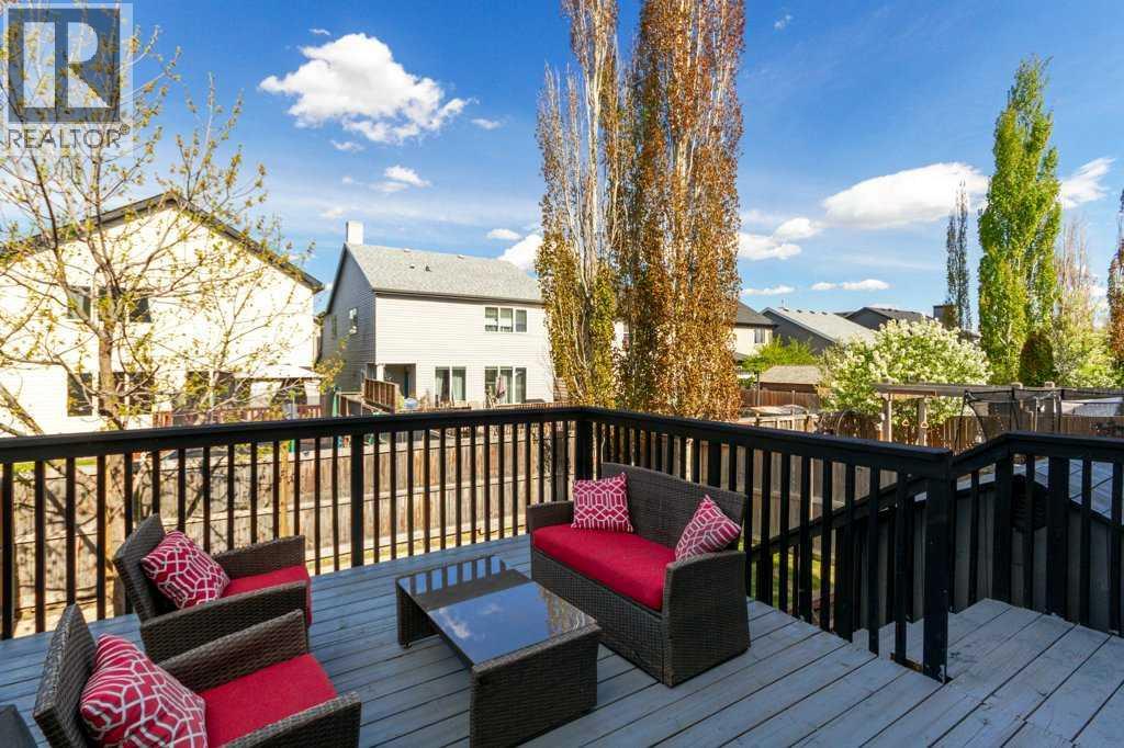 88 Copperstone Gate Se, Calgary, Alberta  T2Z 4S2 - Photo 2 - A2312169