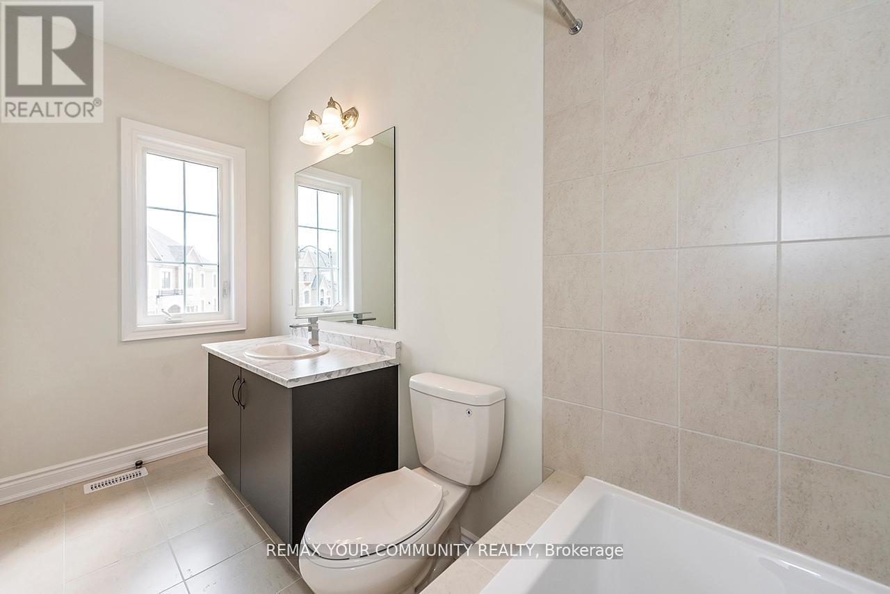 73 James Walker Avenue, Caledon, Ontario  L4C 4N1 - Photo 15 - W13165774