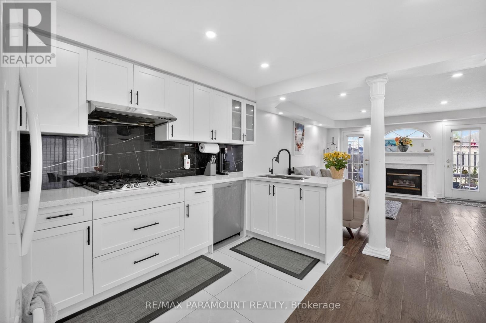 271 Pressed Brick Drive, Brampton, Ontario  L6V 4L2 - Photo 10 - W13165800
