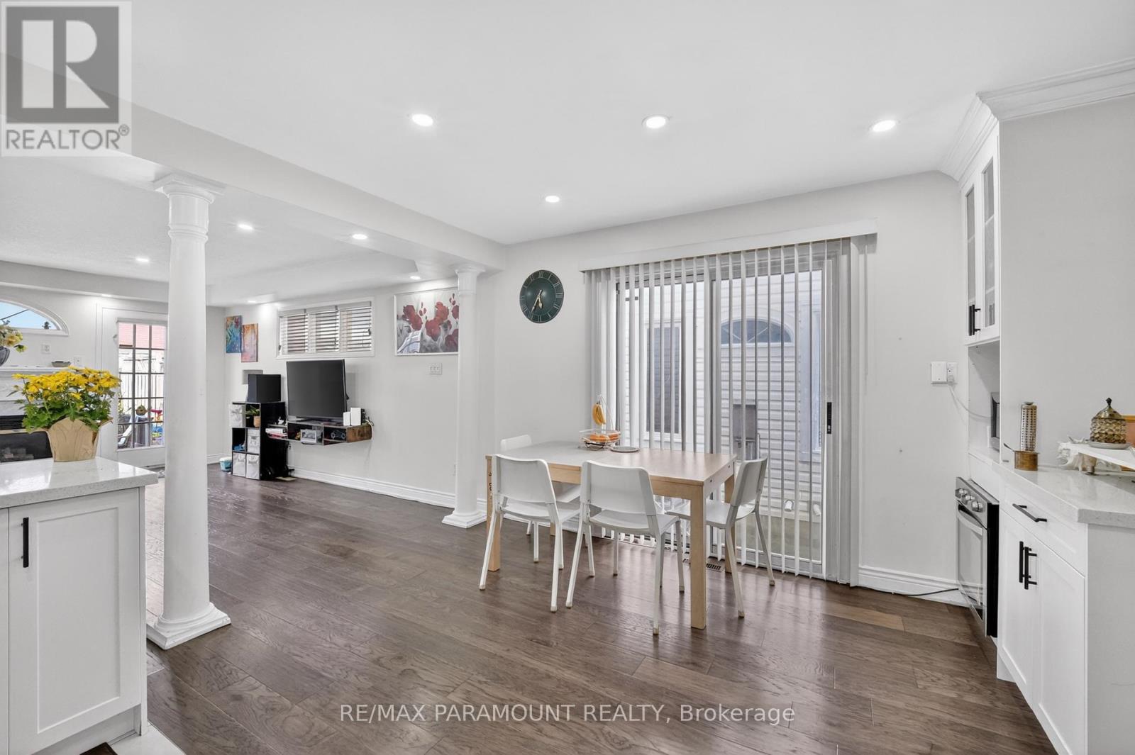 271 Pressed Brick Drive, Brampton, Ontario  L6V 4L2 - Photo 12 - W13165800