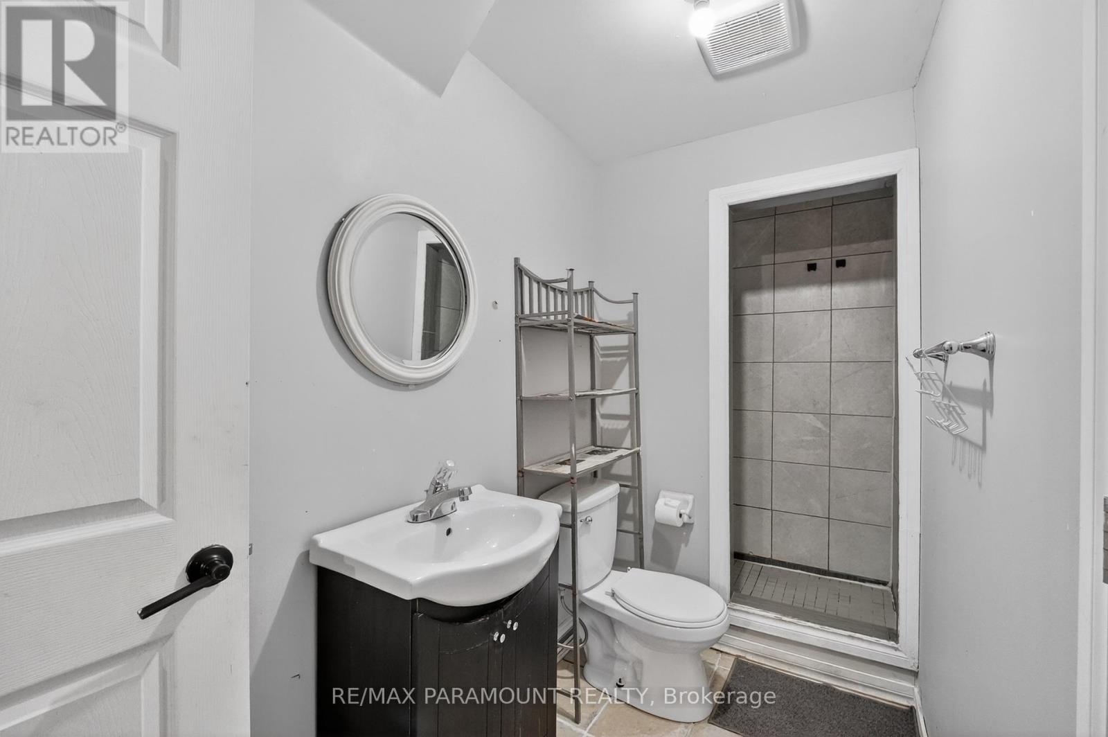 271 Pressed Brick Drive, Brampton, Ontario  L6V 4L2 - Photo 16 - W13165800