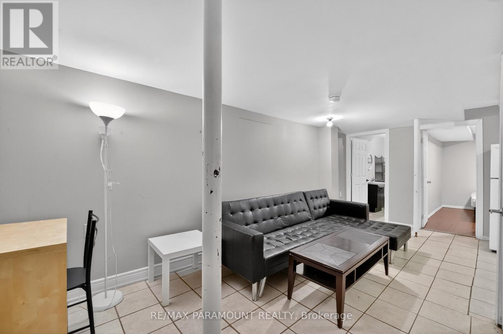 271 Pressed Brick Drive, Brampton, Ontario  L6V 4L2 - Photo 19 - W13165800