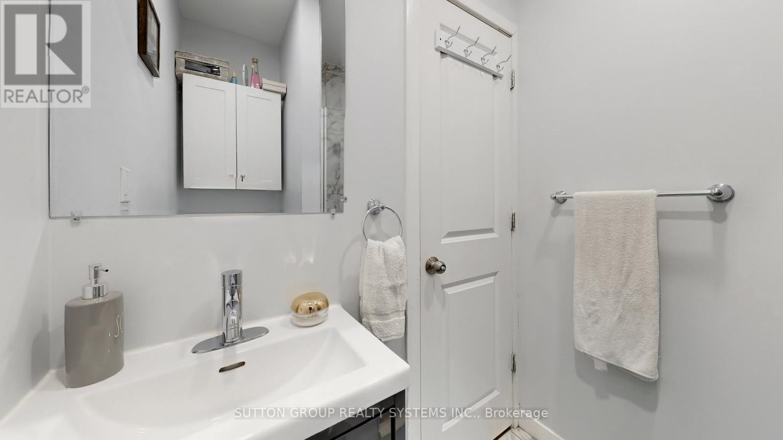 50 Brownville Avenue, Toronto, Ontario  M4N 4L3 - Photo 10 - W13165818