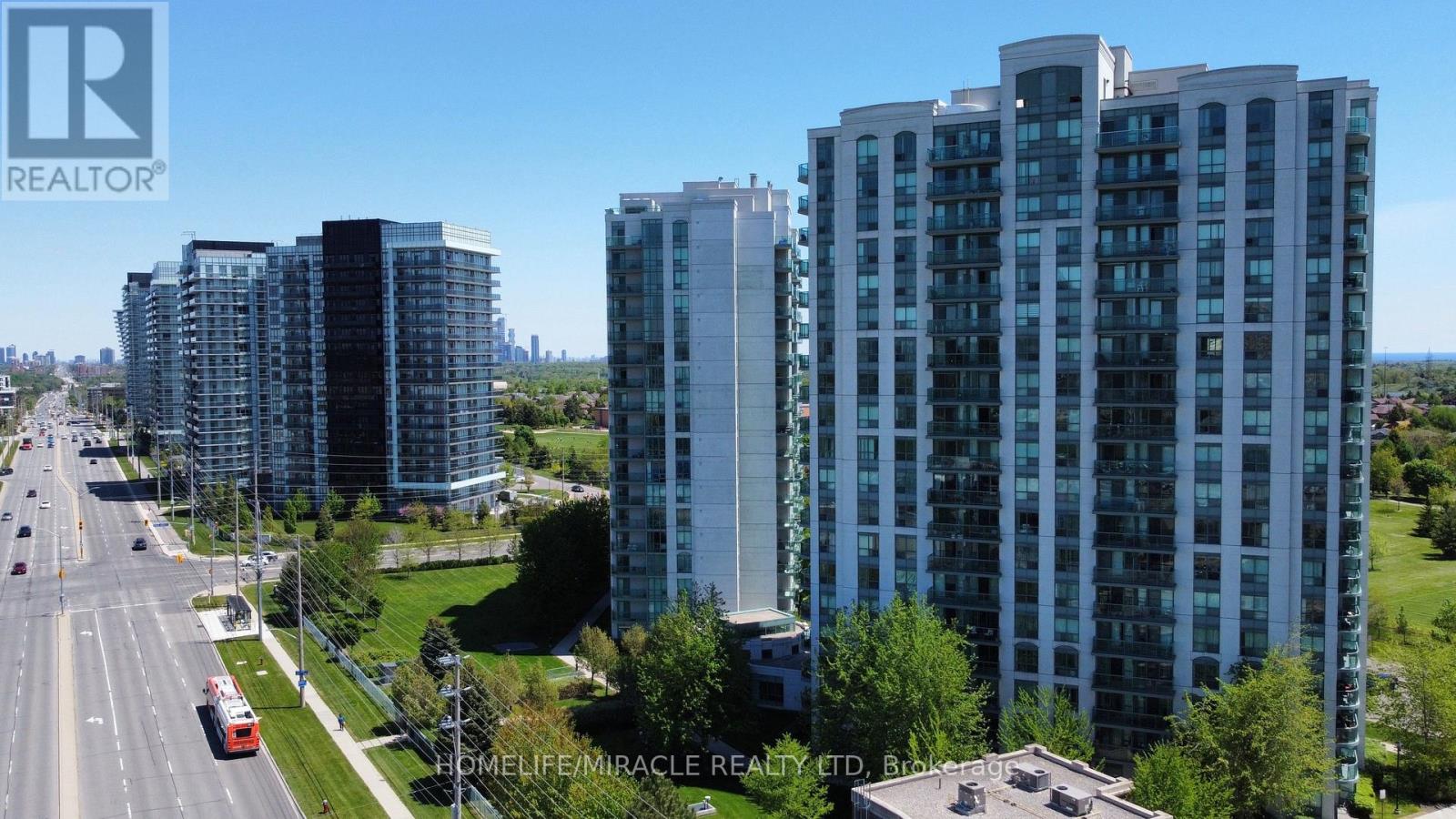 401 - 4850 Glean Erin Drive, Mississauga, Ontario  L5M 7S1 - Photo 2 - W13165828
