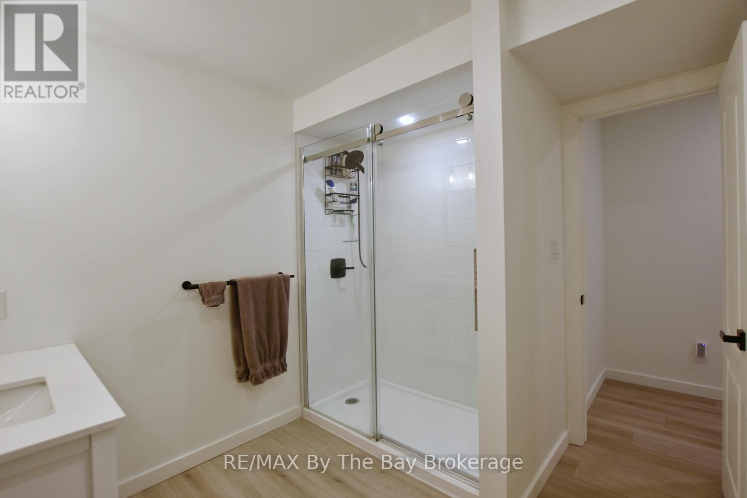 16 Caribbean Drive, Wasaga Beach, Ontario  L9Z 2W3 - Photo 36 - S12911916