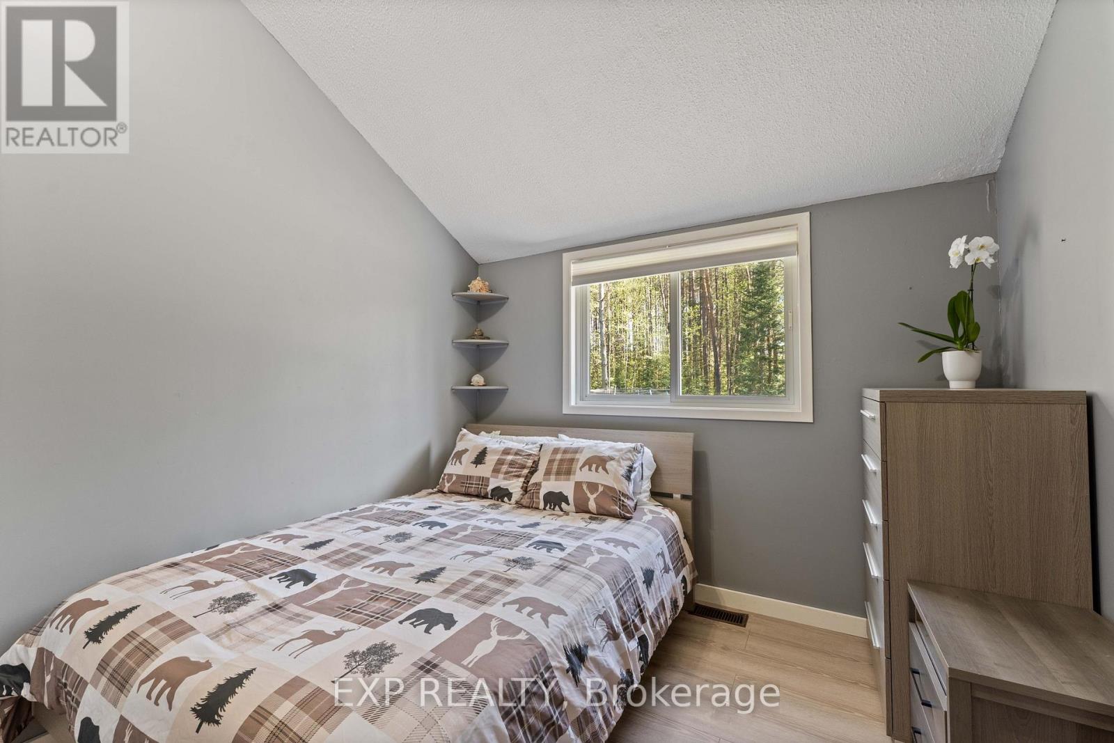 1138 Skeleton Lake 2 Road, Muskoka Lakes, Ontario  P0B 1M0 - Photo 12 - X13165846