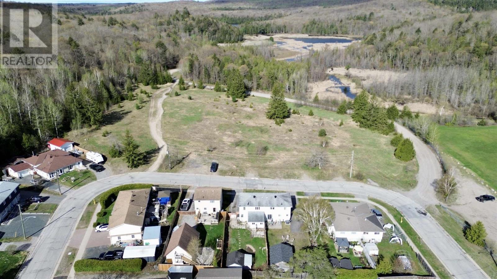 30b Washington Cres, Elliot Lake, Ontario  P5A 2L8 - Photo 10 - SM261073