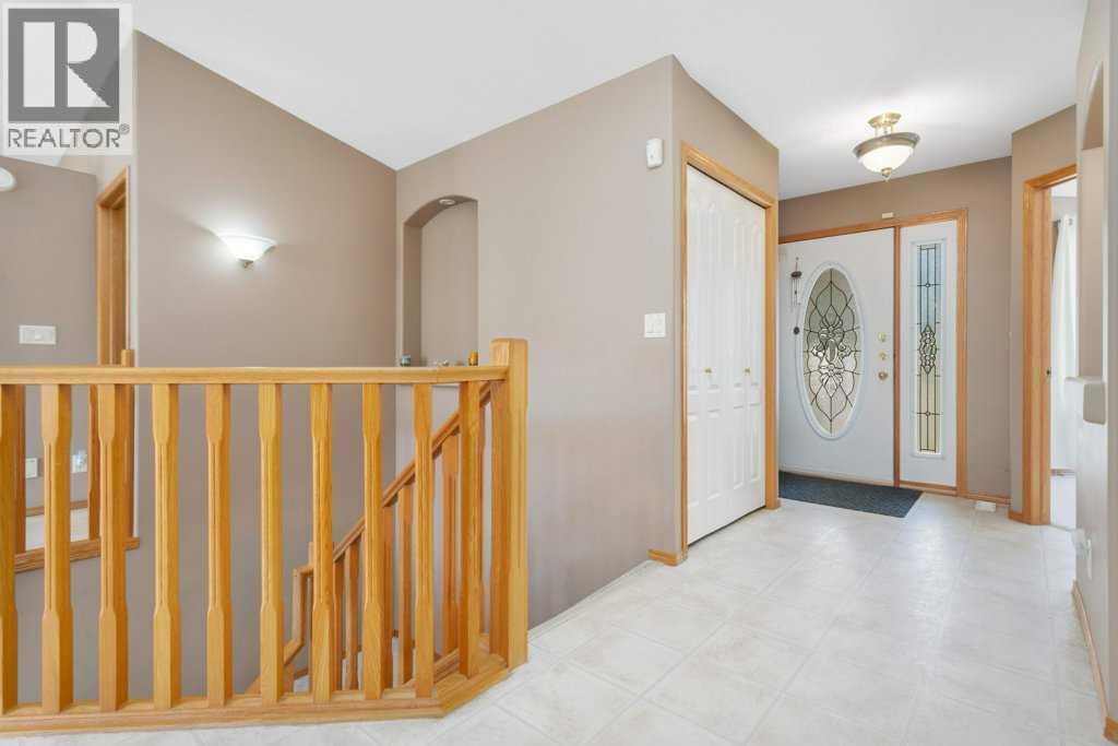 27 Ramage Crescent, Red Deer, Alberta  T4P 4A5 - Photo 5 - A2307474