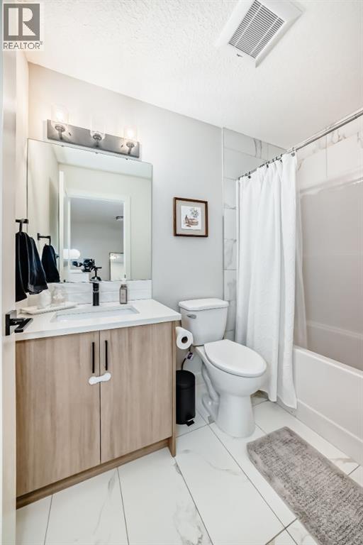 8 Heritage Lane, Cochrane, Alberta  T4C 2J8 - Photo 40 - A2288723