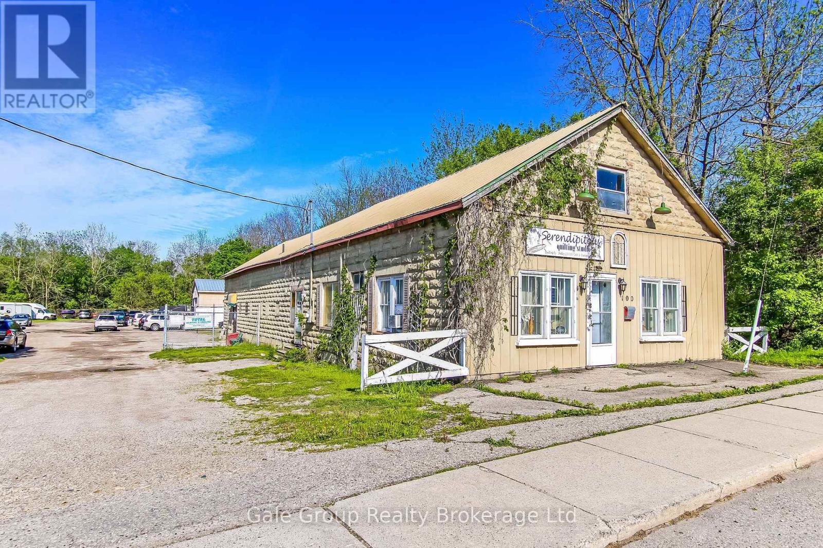 A - 100 BUTLER STREET, Woodstock, Ontario