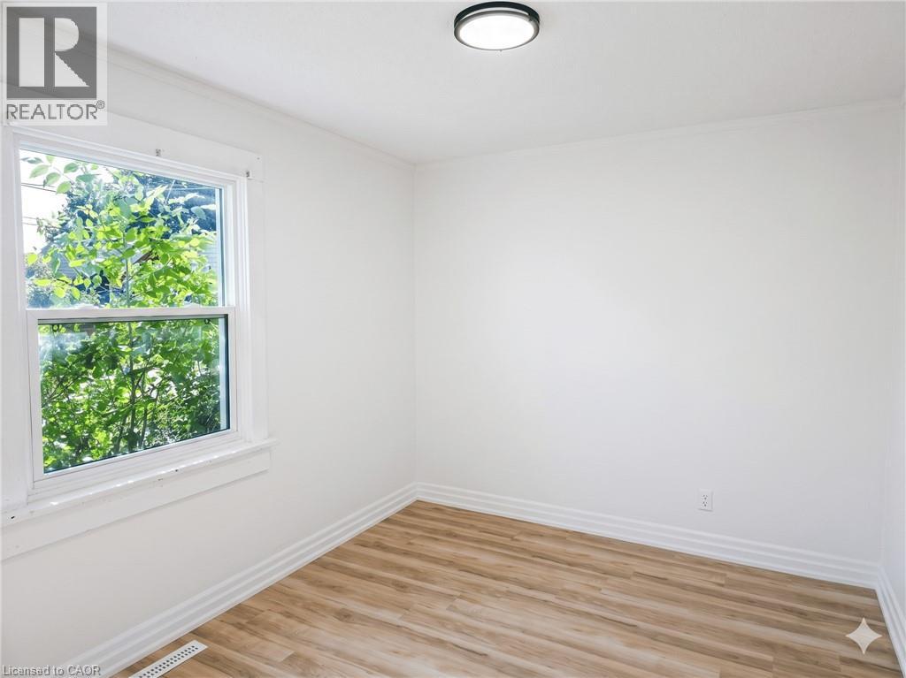 13 Marlborough Avenue, St. Catharines, Ontario  L2M 5T1 - Photo 10 - 40832905