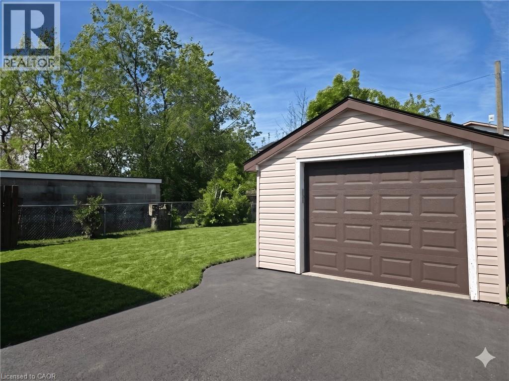 13 Marlborough Avenue, St. Catharines, Ontario  L2M 5T1 - Photo 12 - 40832905