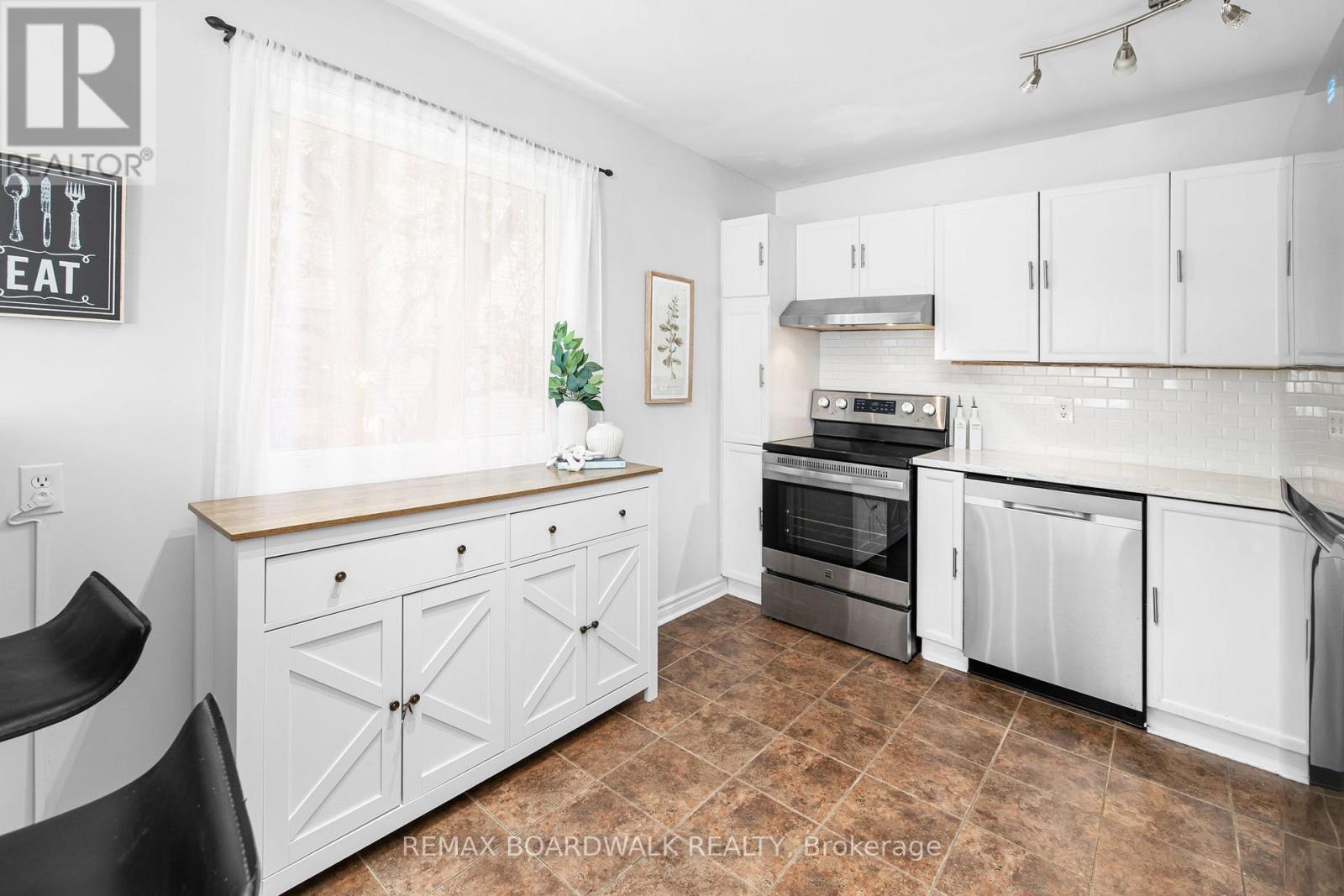 123 Halley Street, Ottawa, Ontario  K2J 3R8 - Photo 13 - X13165876