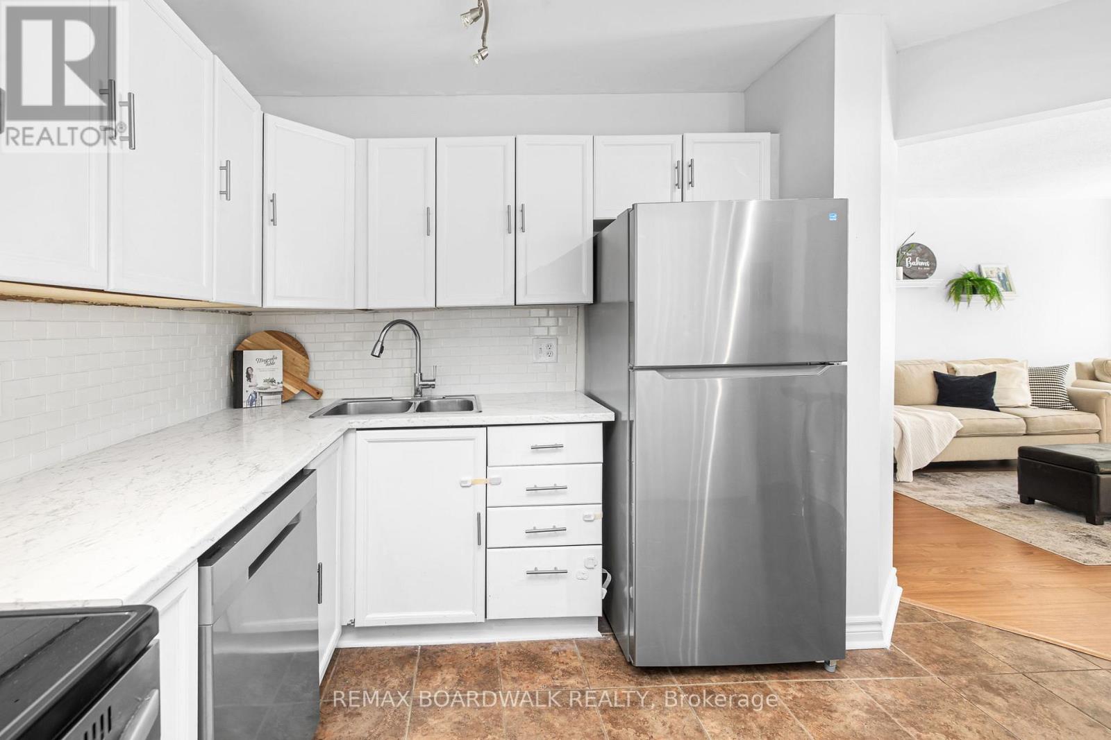 123 Halley Street, Ottawa, Ontario  K2J 3R8 - Photo 14 - X13165876