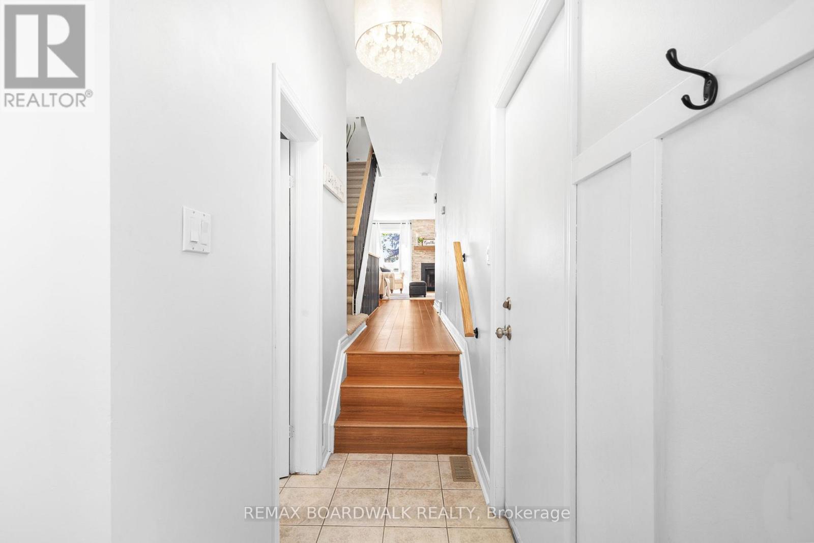 123 Halley Street, Ottawa, Ontario  K2J 3R8 - Photo 3 - X13165876
