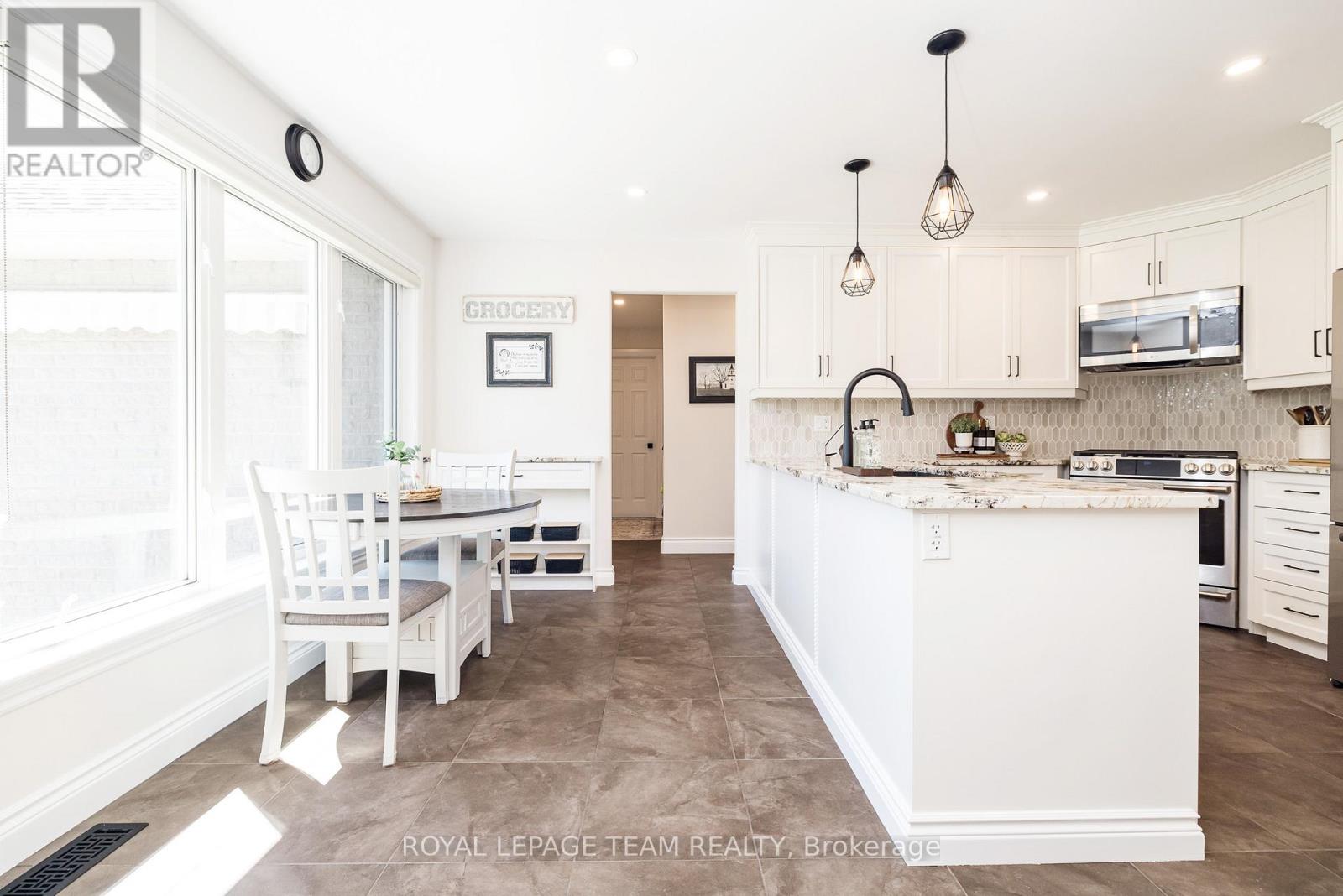 10 Balmoral Street, North Grenville, Ontario  K0G 1J0 - Photo 11 - X13165880