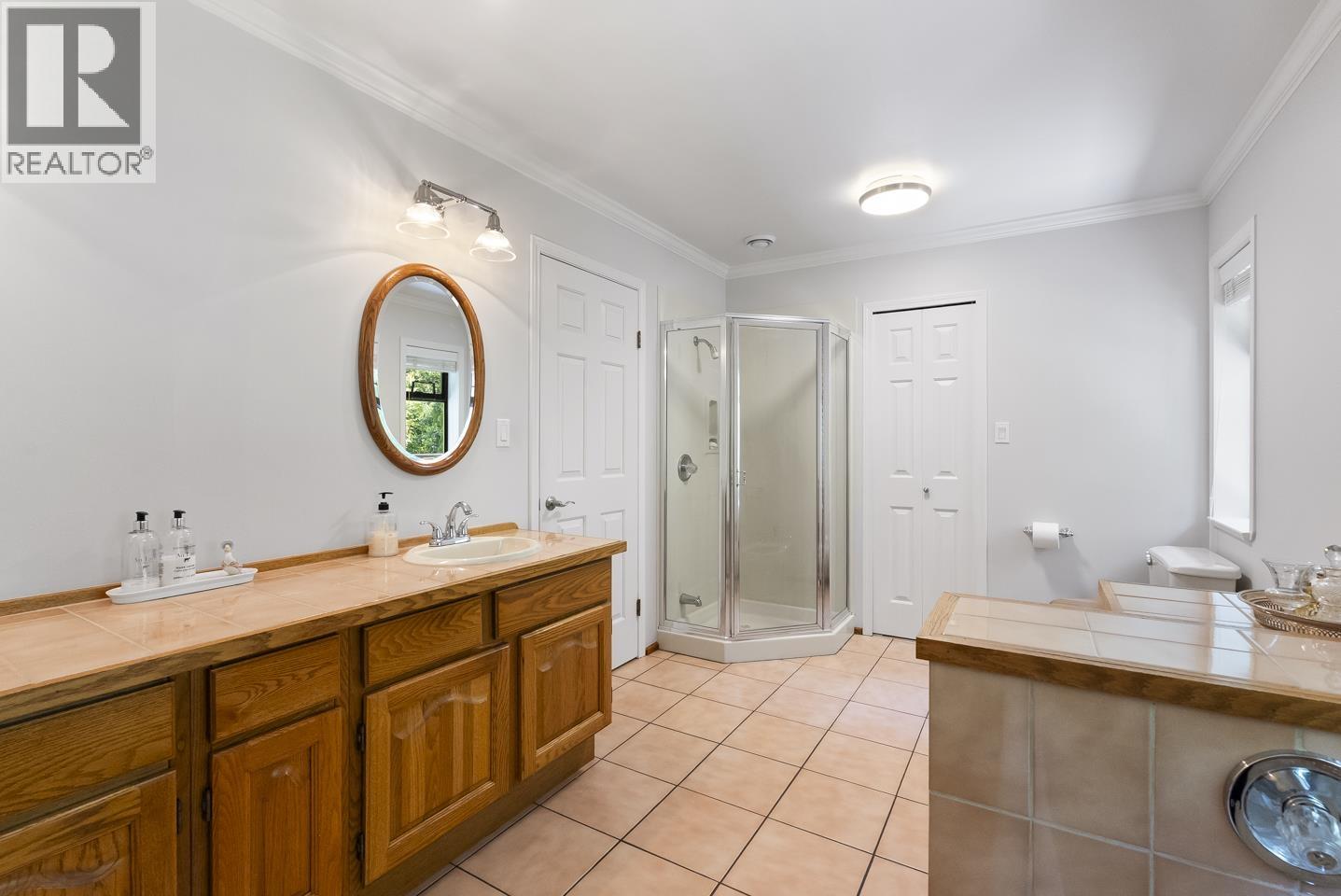 9927 Rathburn Drive, Burnaby, British Columbia  V3J 7J5 - Photo 23 - R3127025