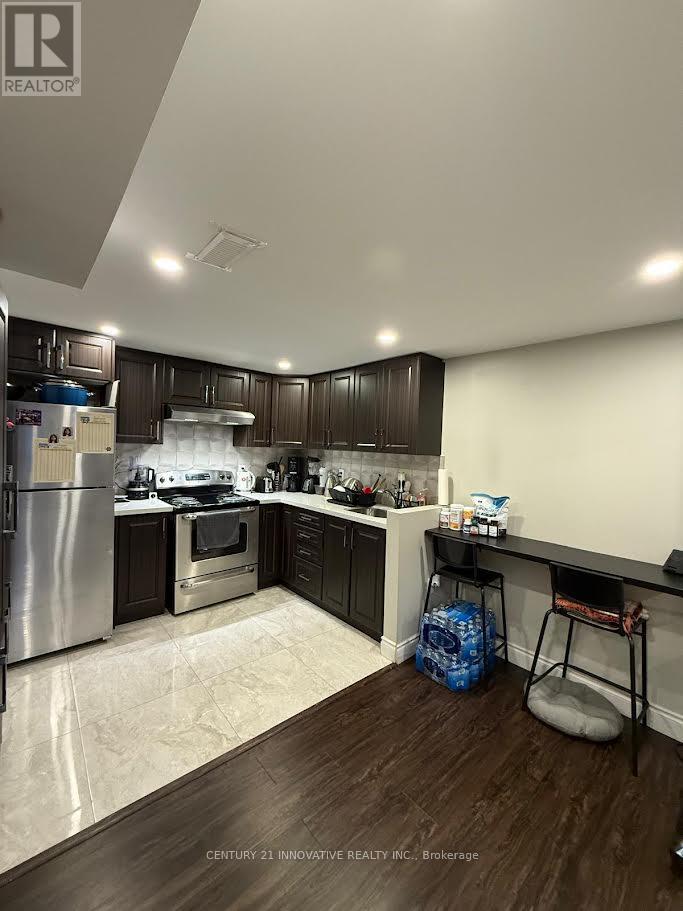 6197 Duford Drive, Mississauga, Ontario  L5V 1A5 - Photo 3 - W13165856