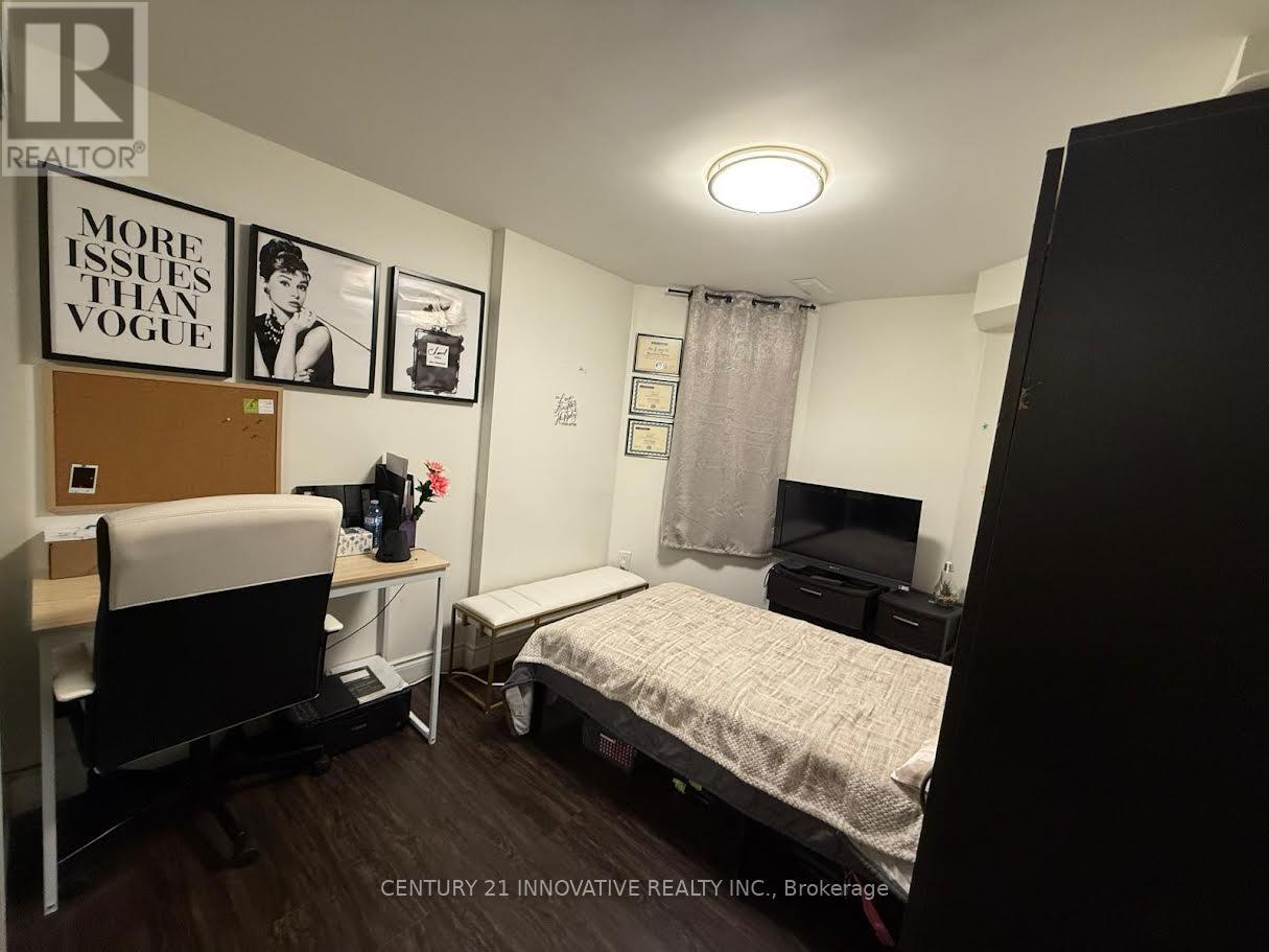 6197 Duford Drive, Mississauga, Ontario  L5V 1A5 - Photo 6 - W13165856