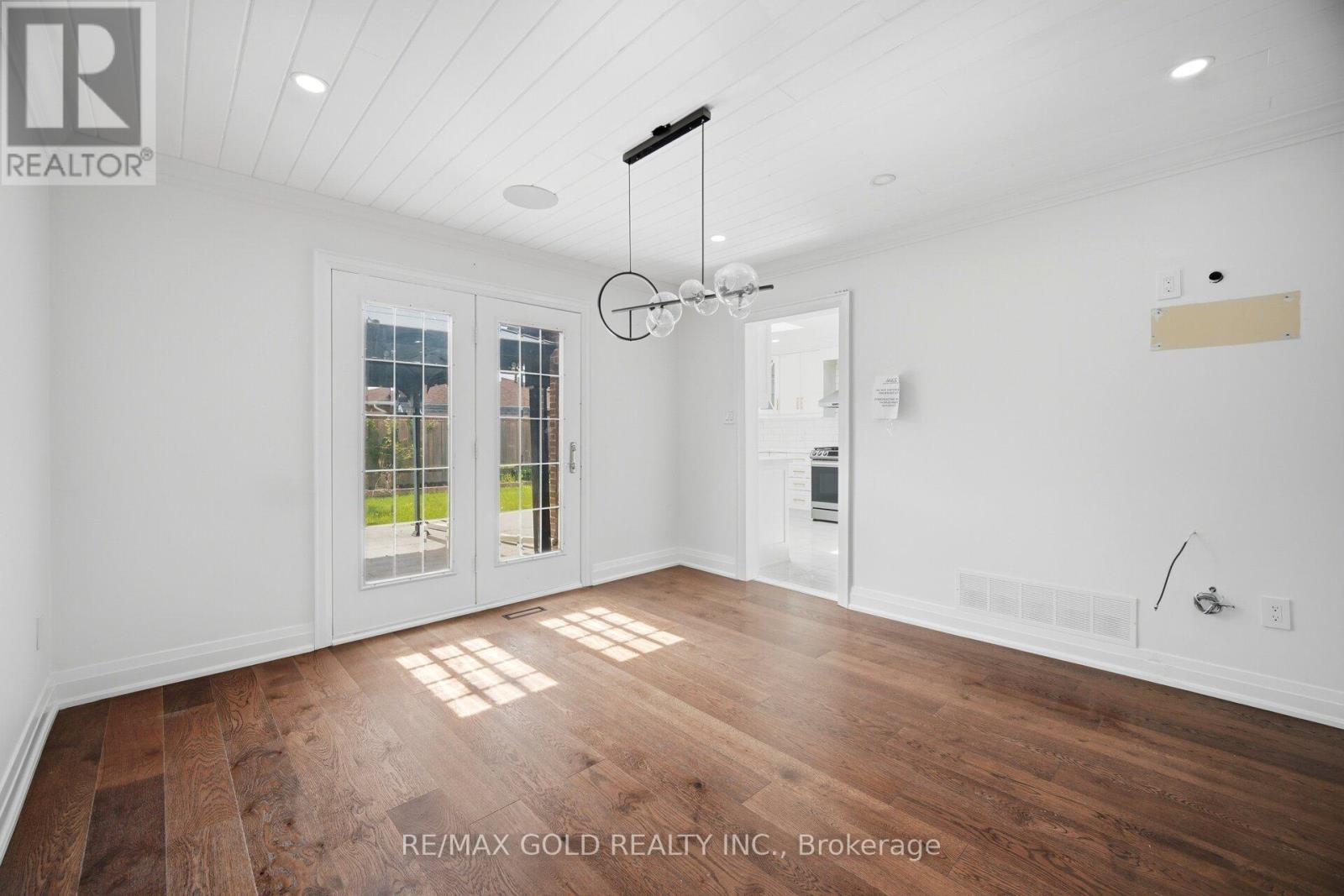 277 Centre Street N, Brampton, Ontario  L6V 2R3 - Photo 16 - W13165922