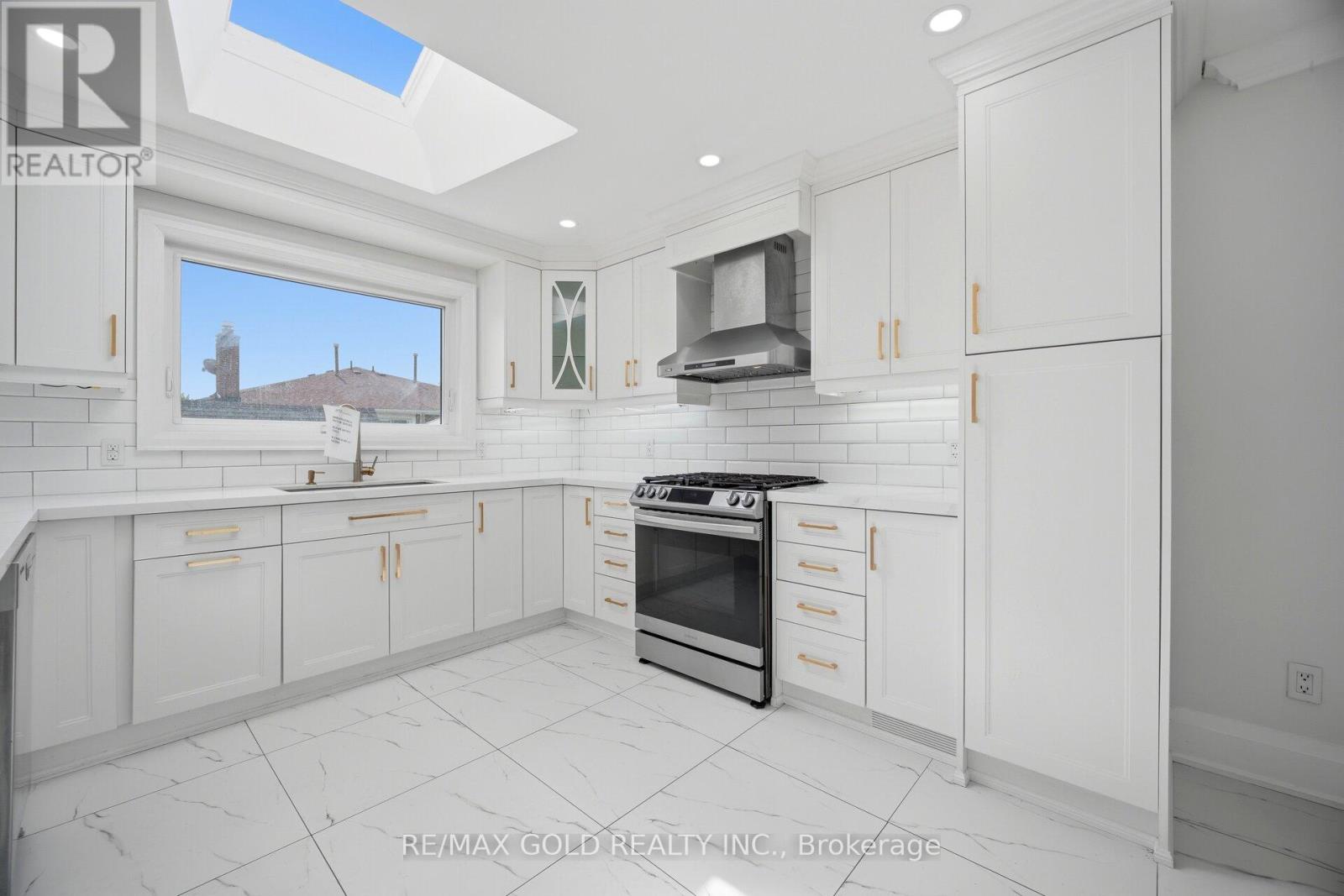 277 Centre Street N, Brampton, Ontario  L6V 2R3 - Photo 18 - W13165922