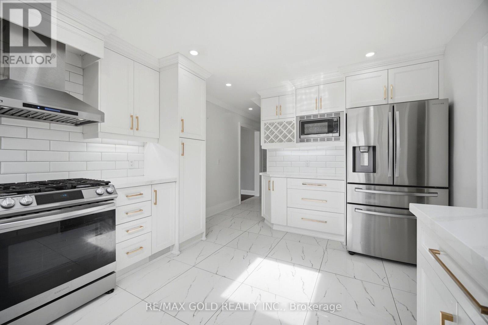 277 Centre Street N, Brampton, Ontario  L6V 2R3 - Photo 21 - W13165922