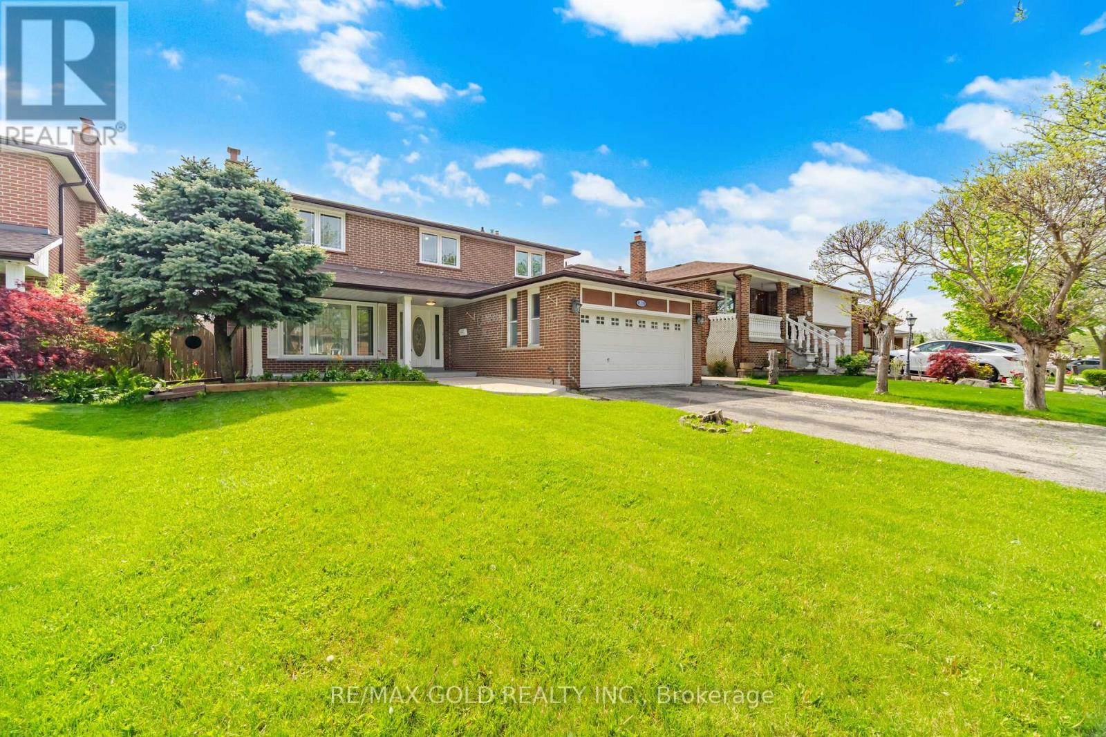 277 Centre Street N, Brampton, Ontario  L6V 2R3 - Photo 3 - W13165922