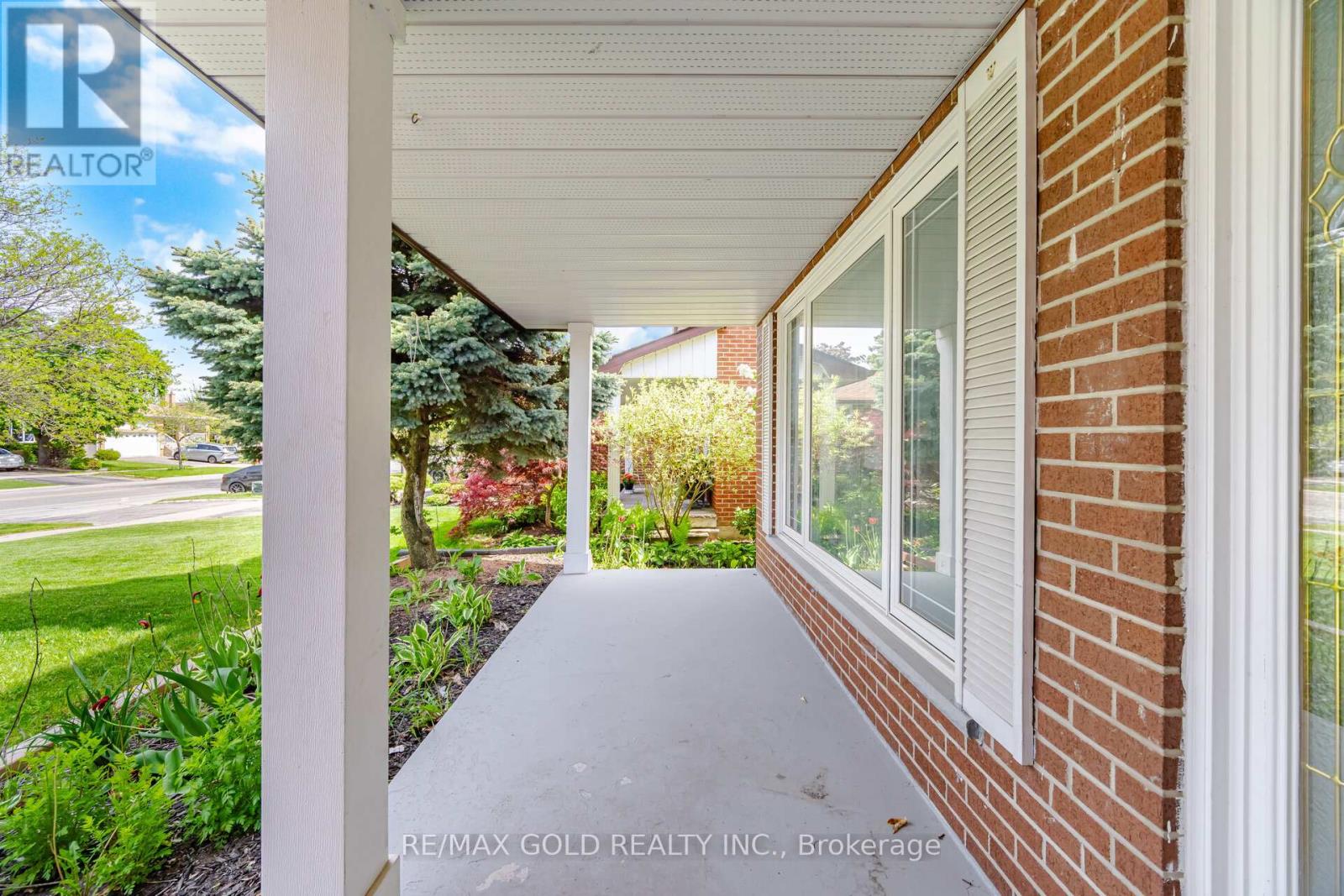 277 Centre Street N, Brampton, Ontario  L6V 2R3 - Photo 6 - W13165922