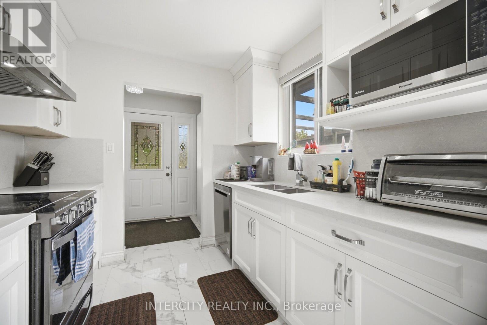 3164 Gwendale Crescent, Mississauga, Ontario  L5A 3B4 - Photo 12 - W13162786