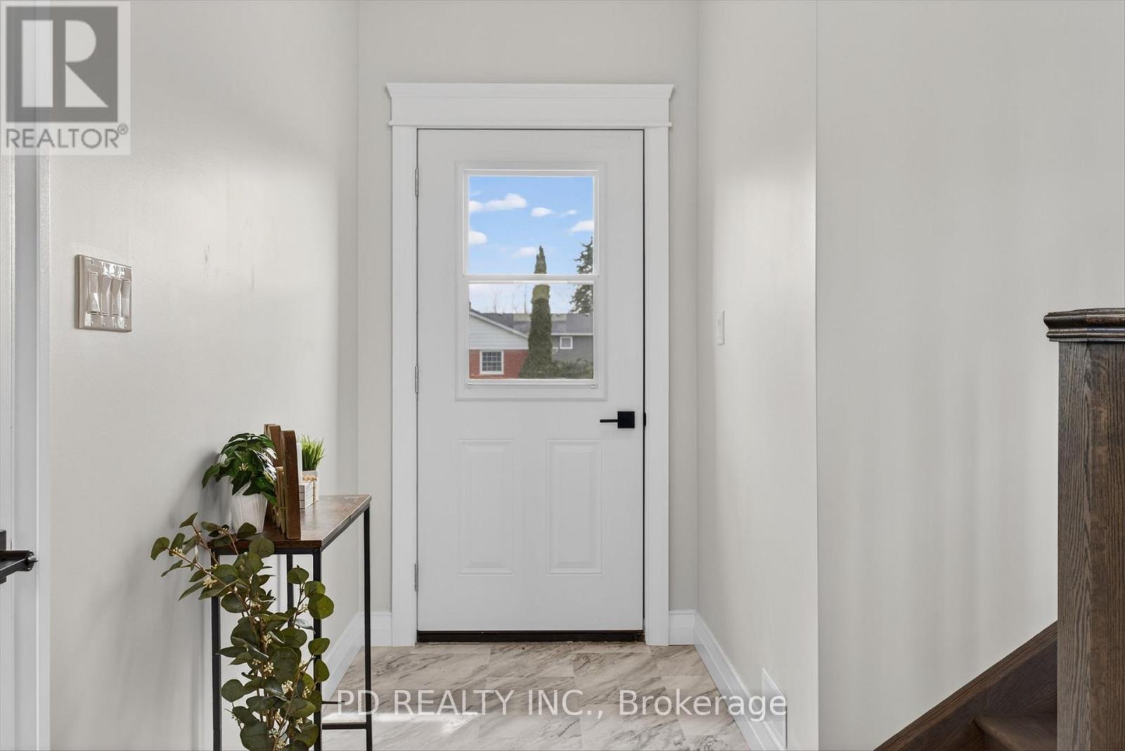 934 Mount Pleasant Road, Cavan Monaghan, Ontario  L0A 1C0 - Photo 11 - X12953316