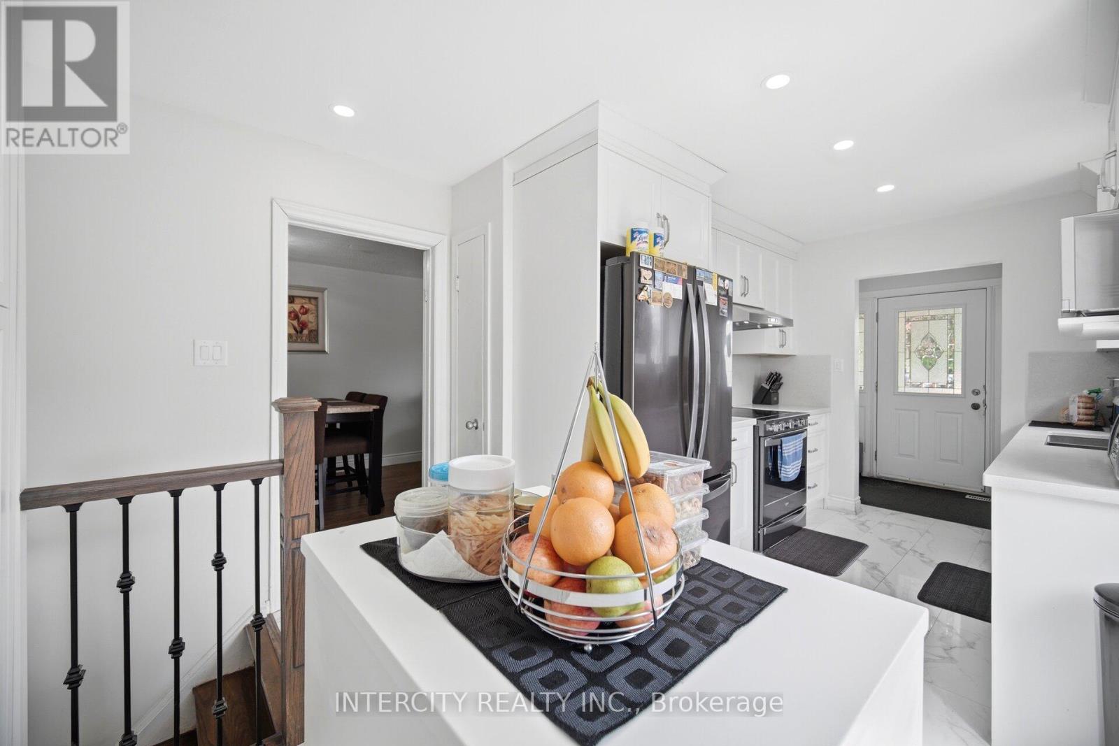 3164 Gwendale Crescent, Mississauga, Ontario  L5A 3B4 - Photo 16 - W13162786