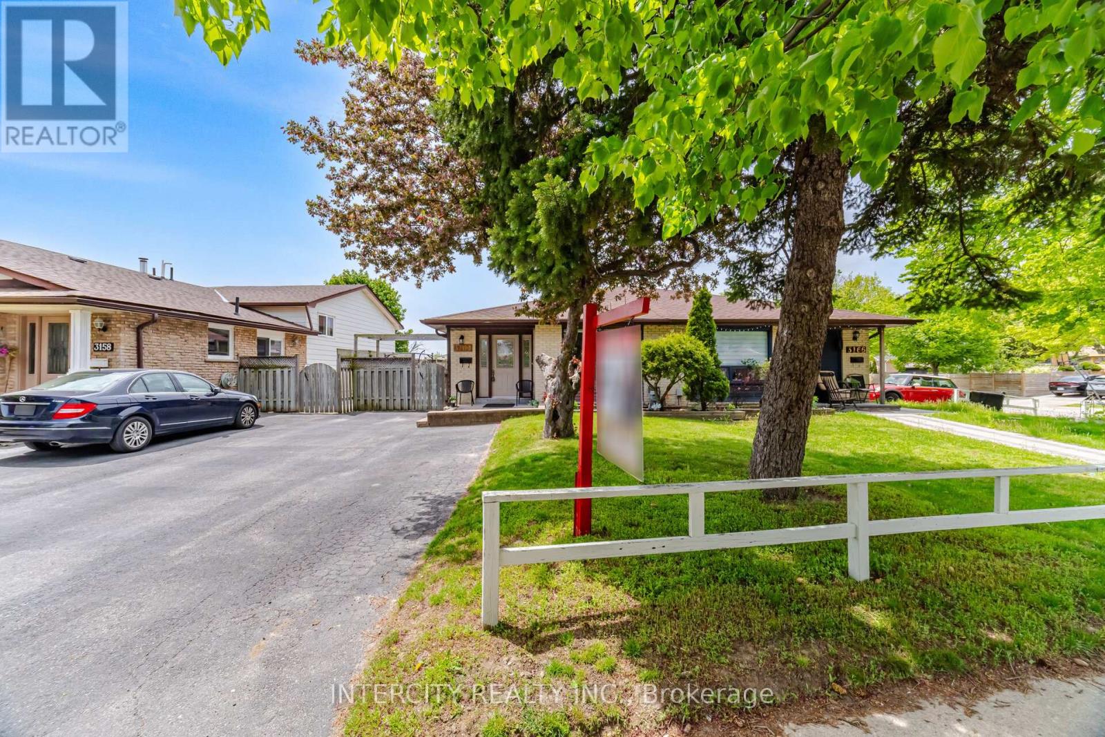 3164 Gwendale Crescent, Mississauga, Ontario  L5A 3B4 - Photo 3 - W13162786