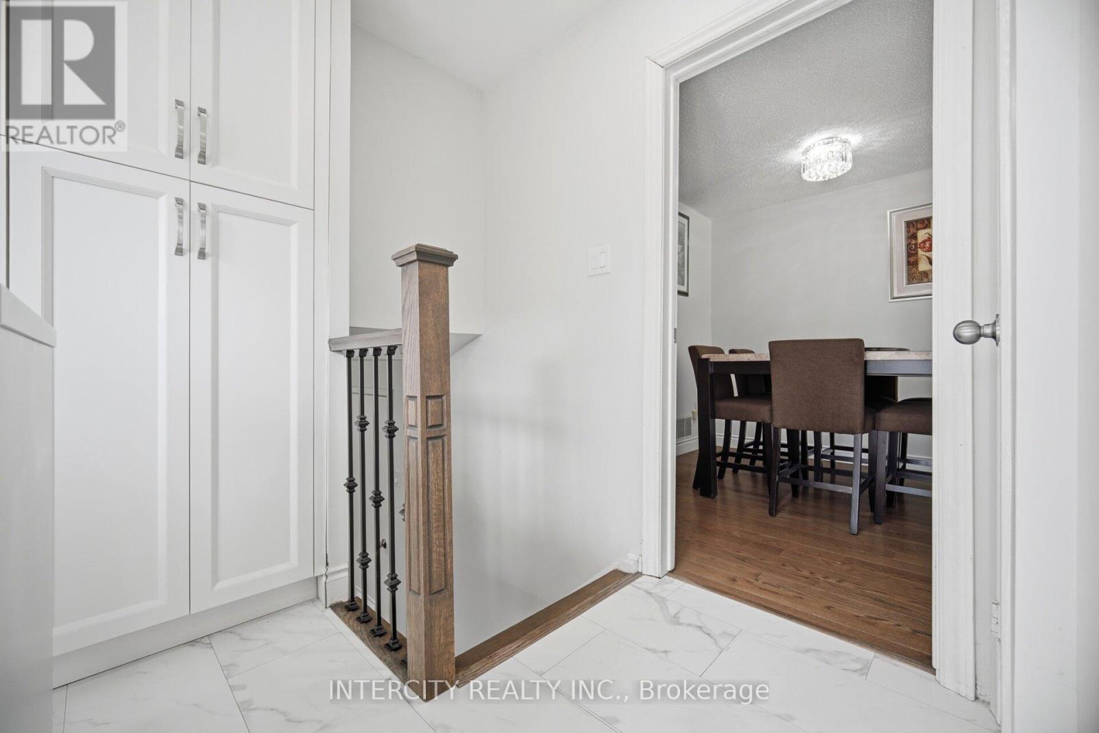 3164 Gwendale Crescent, Mississauga, Ontario  L5A 3B4 - Photo 33 - W13162786