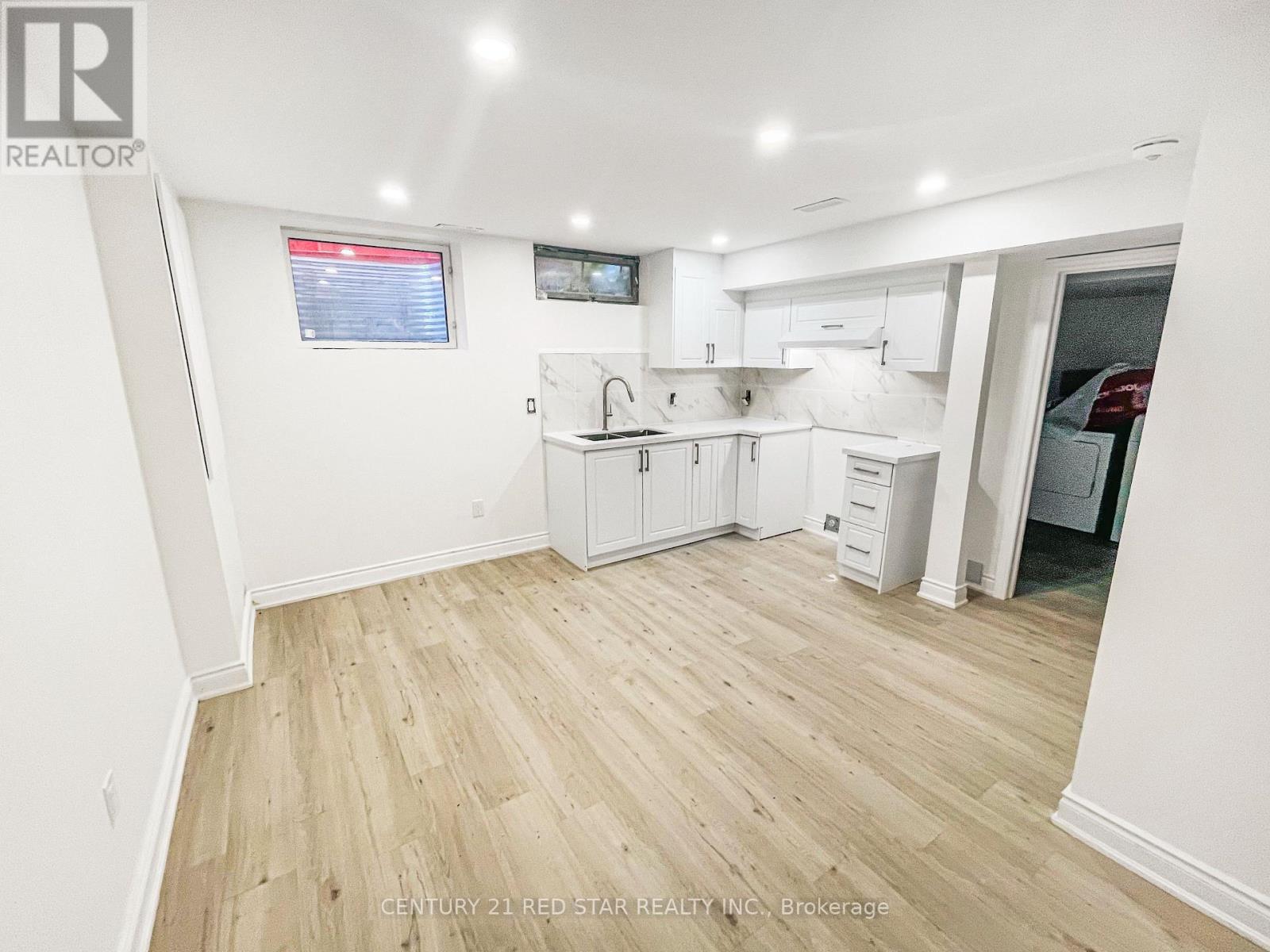 26a Helene Crescent, Waterloo, Ontario  N2L 5E5 - Photo 35 - X13163194